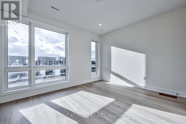 Photo - 198 McRoberts Ave