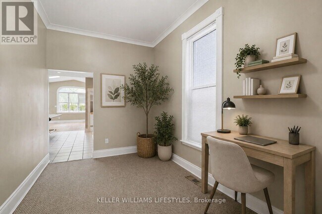 Photo - 303 Pall Mall St