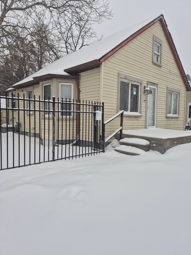 Photo - 12375 Prospect Ave