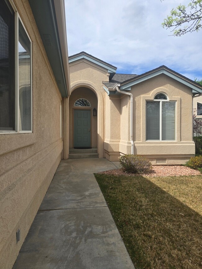 Photo - 401 Sand Cliff Ct