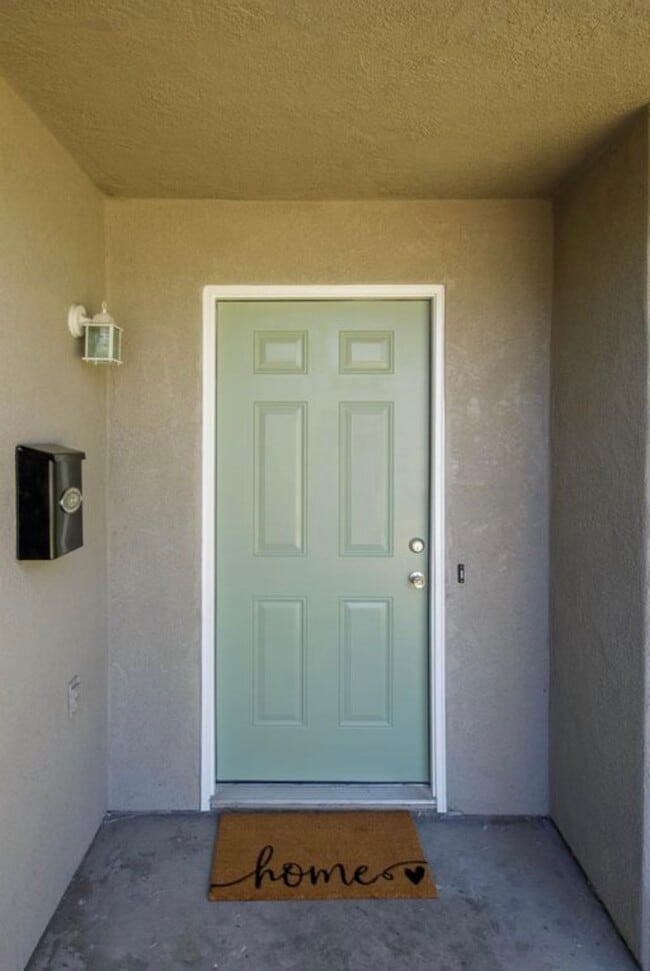 Photo - 210 Cordova Ln
