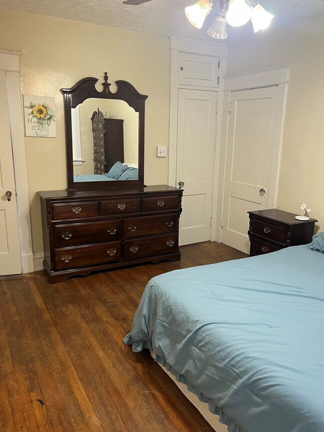 Photo - 2802 Park Ave