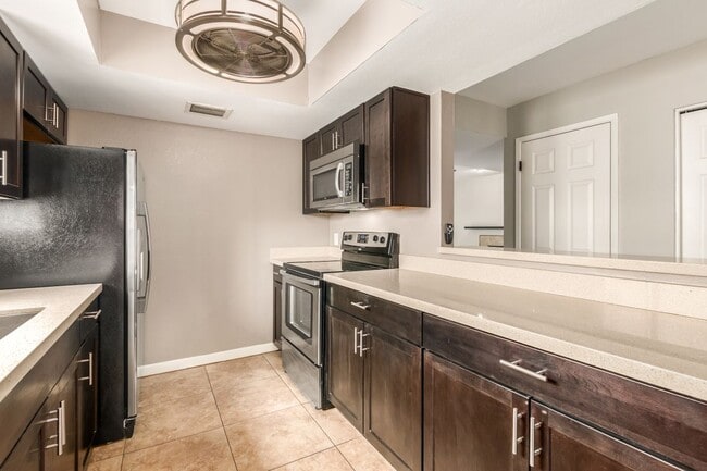 Photo - 850 S River Dr