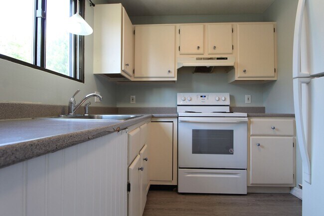 29 Center Rd Unit 3