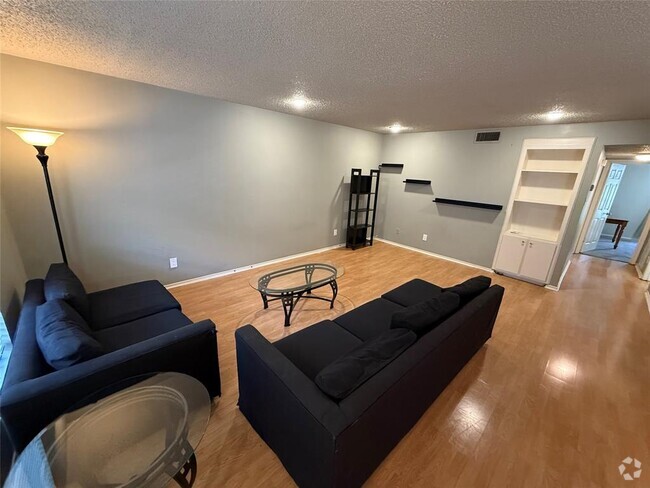 Building Photo - 2401 Leon St Unit 209 Rental