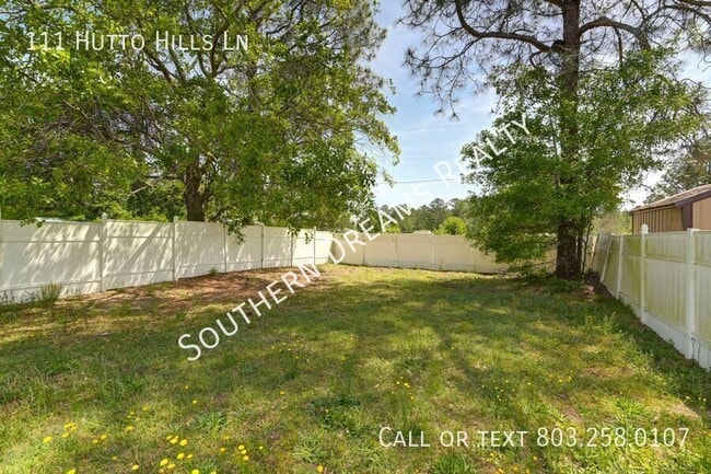 Photo - 111 Hutto Hill