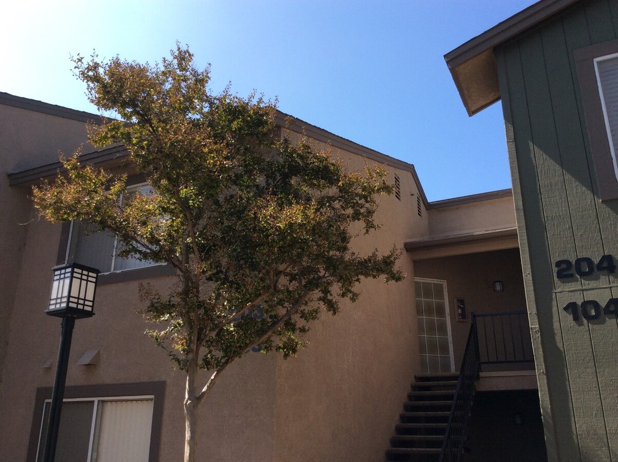 1 Bedroom 1 Bathroom Condo in Corona - 1 Bedroom 1 Bathroom Condo in Corona