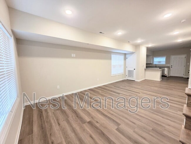 Photo - 1511 Fort Bragg Rd