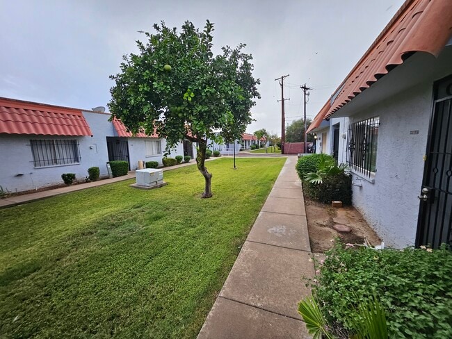 Photo - 6822 N 35th Ave