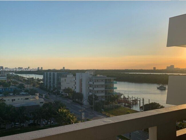 Photo - 3111 N Ocean Dr Unit 811