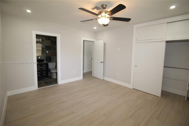 Photo - 4540 SW 15th St