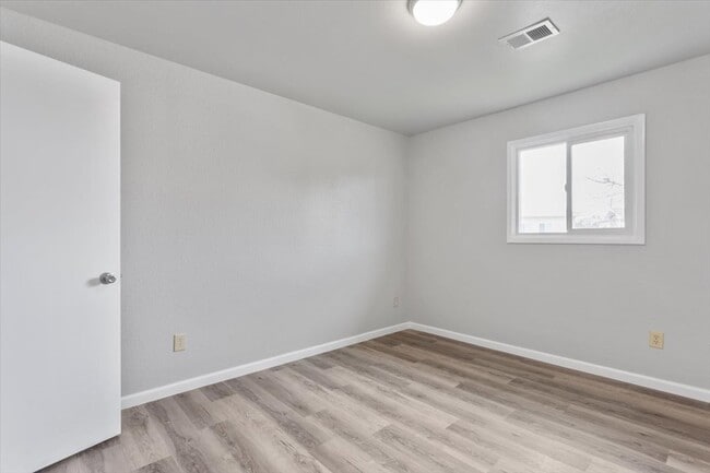 Photo - 340 Bench Blvd