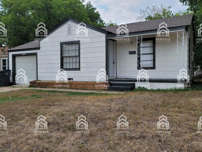 Building Photo - 2608 Wooddale Ave