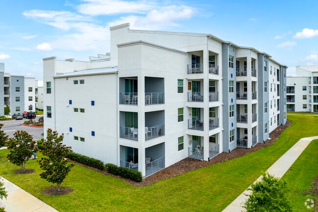 4741 Clock Tower Dr Kissimmee, FL 34746 - Purple Chair Condo at Storey Lake Resort