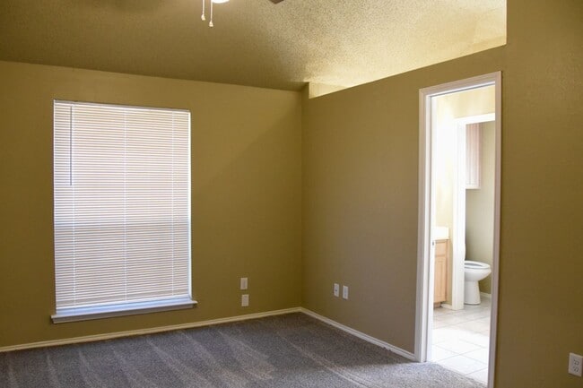 Photo - Great 3 Bedroom 2 Bath Roanoke