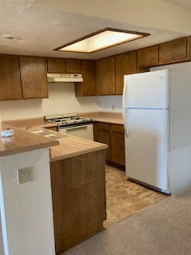 Laughlin Bay Village 2 Bedroom Condo! House Rental in Laughlin, NV