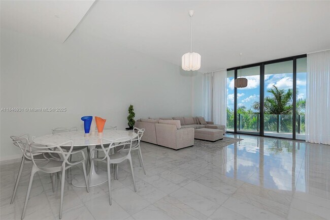 Photo - 2821 S Bayshore Dr Unit 7B