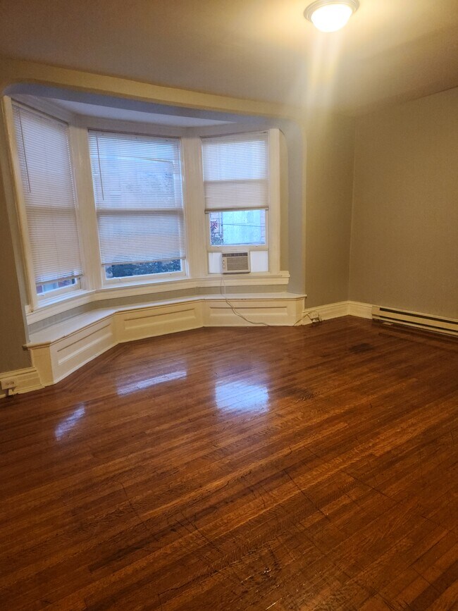 Photo - 151 E Philadelphia St