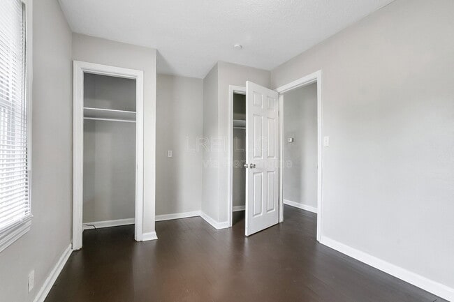 Photo - 2408 Blackiston Mill Rd