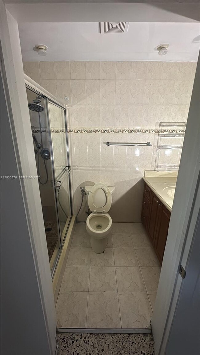 Photo - 830 W 75th St Unit 1