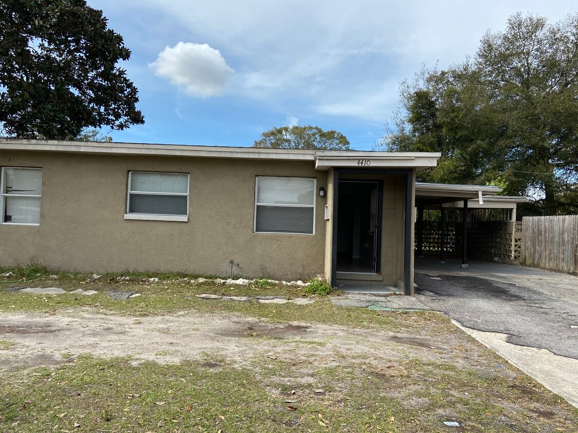 Photo - 4410 N 40th St (Tampa, FL)