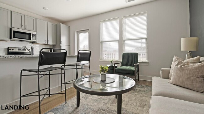 Photo - 5209 Craftsman Dr Unidad 100-417