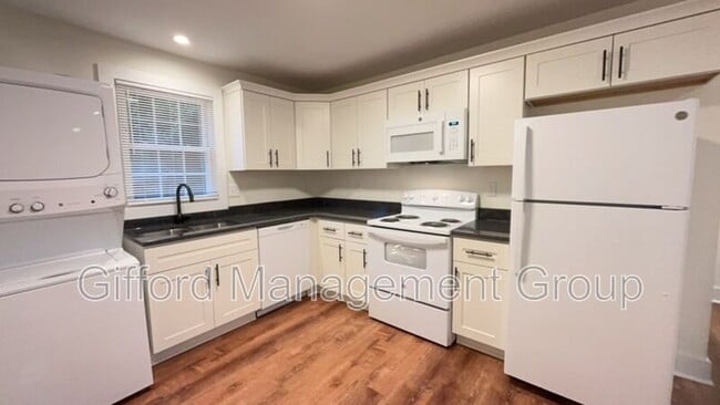 Photo - 9628-9632 12th Bay St