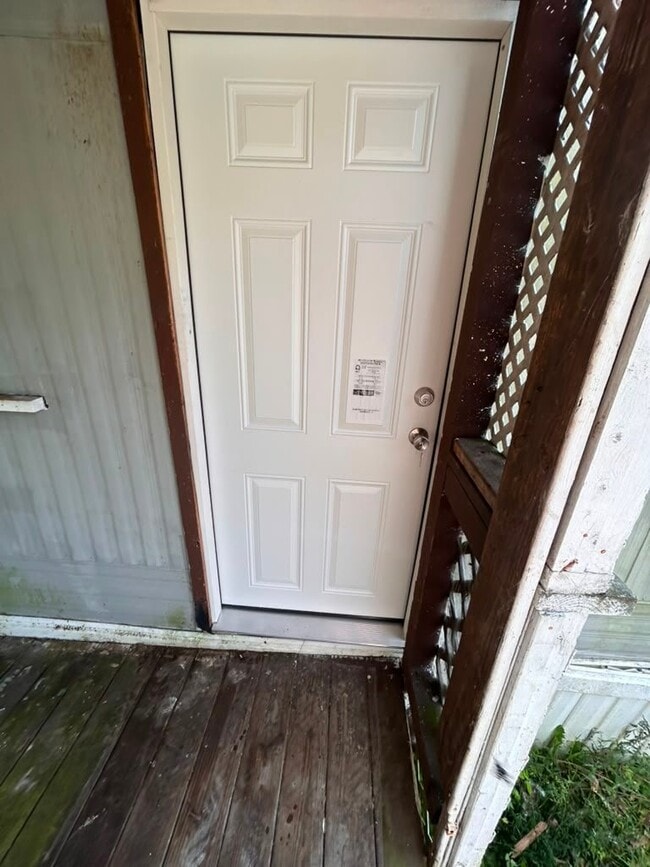 157 Ford Ln