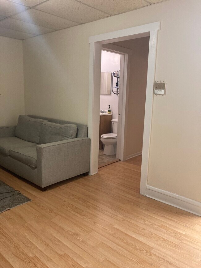 Photo - 2827 N Burling St Unit 03