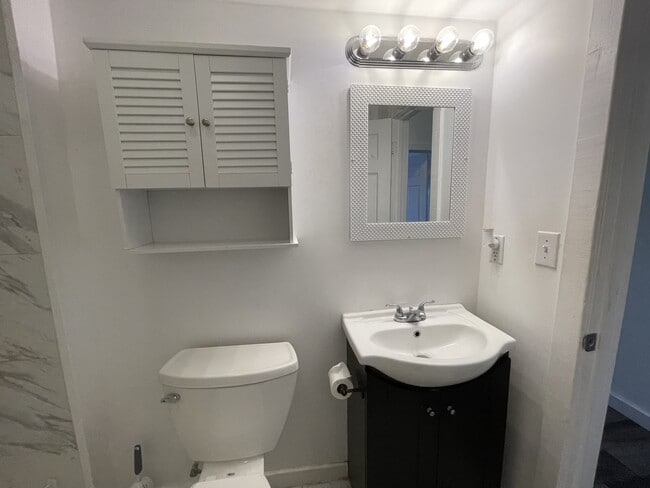 Photo - 20892 Cochran Rd Unit 2