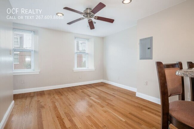 Photo - 2220 Fitzwater St Unit 2