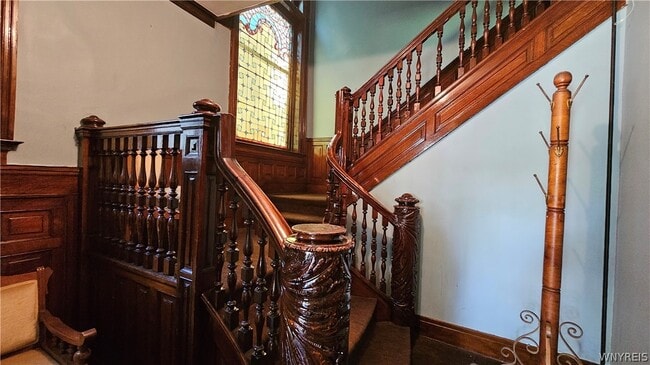 Photo - 419 Richmond Ave