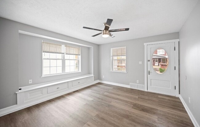 Photo - 2026 Dowd Ave Unidad Lower