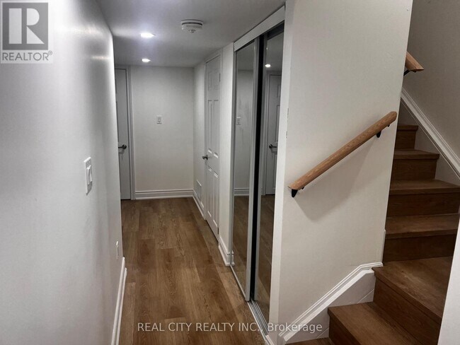 Photo - 1100 Cameo St