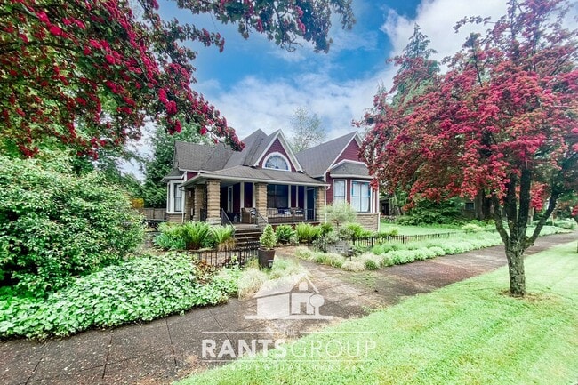 Charming historical home in Tenino! - Charming historical home in Tenino!