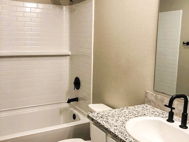 Photo - 13506 Avenue X