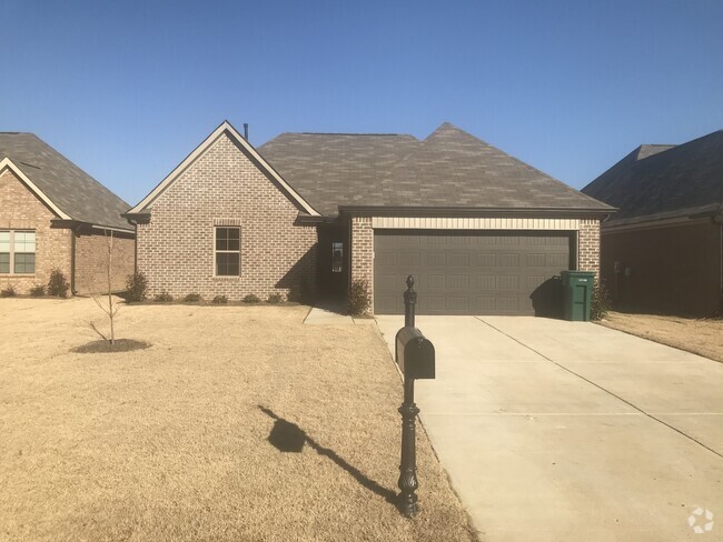Building Photo - Split Plan in Southaven Rental