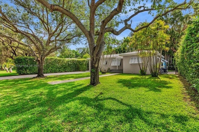 Building Photo - 7911 SW 55th Ave Rental