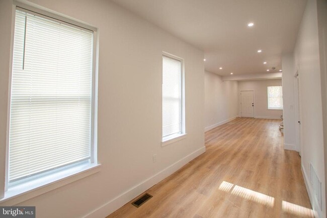 Photo - 1644 Point Breeze Ave