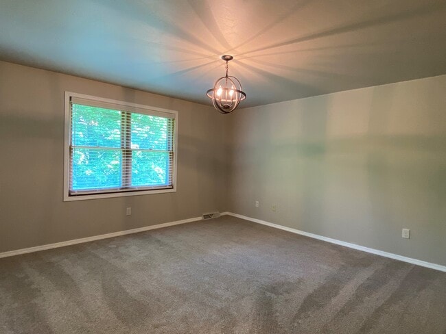 Photo - 1124 Nier Ct