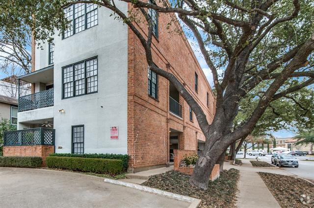 Building Photo - 3905 Gilbert Ave Unit A Rental