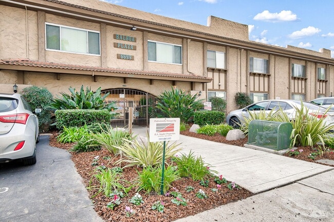 Photo - Balboa Plaza