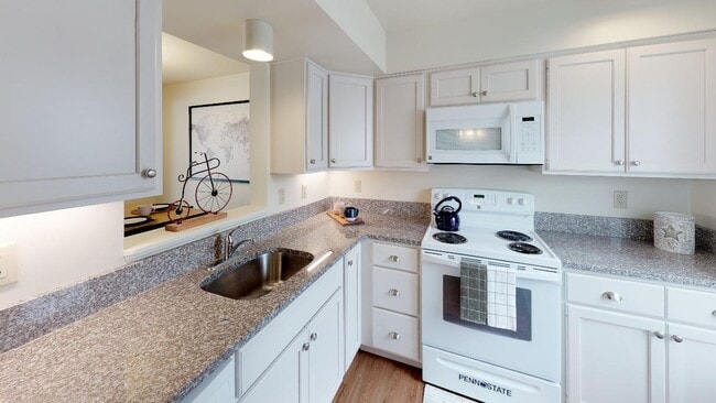 Photo - Blue Course Commons