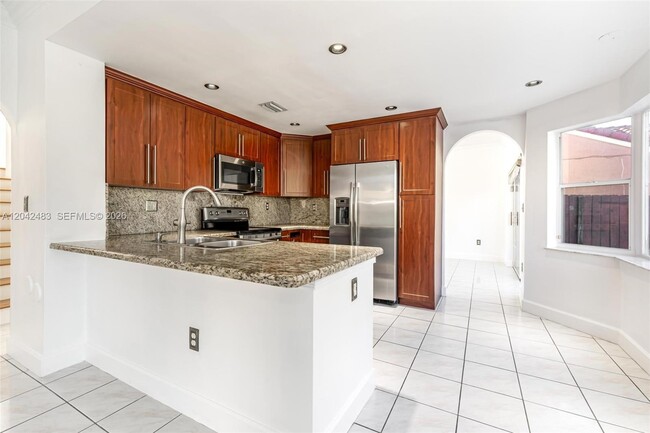 Photo - 4677 SW 154th Pl