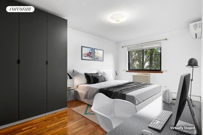 Photo - 31-31 42nd St