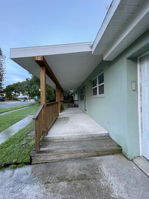 Photo - 337 Mc Leod Dr