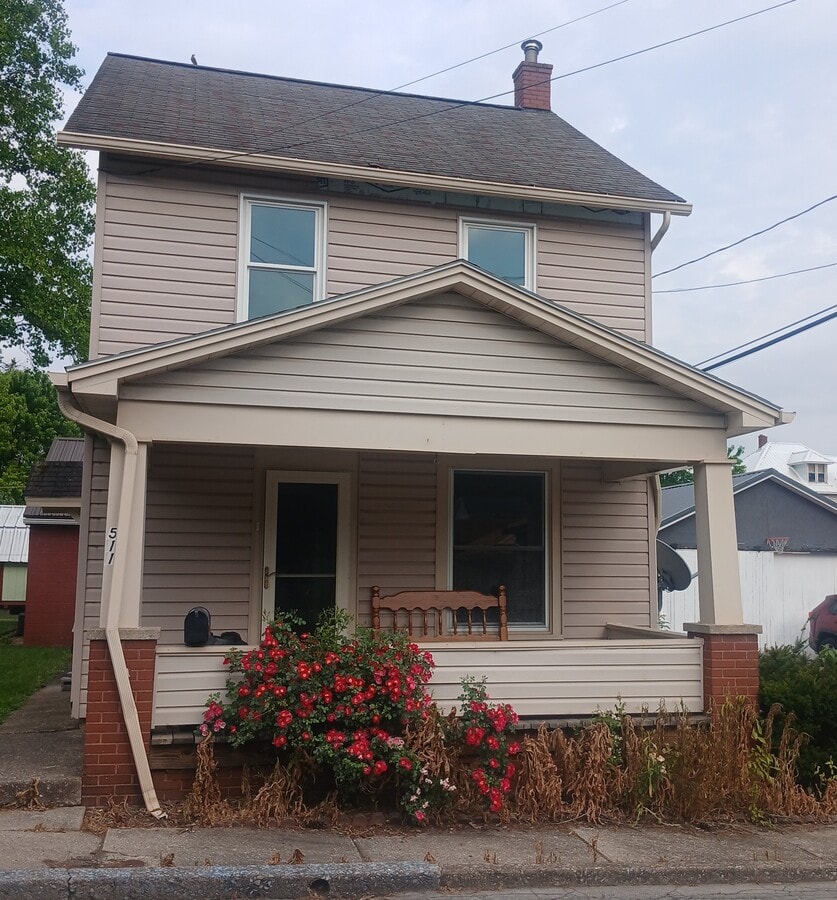Photo - 511 Girard St
