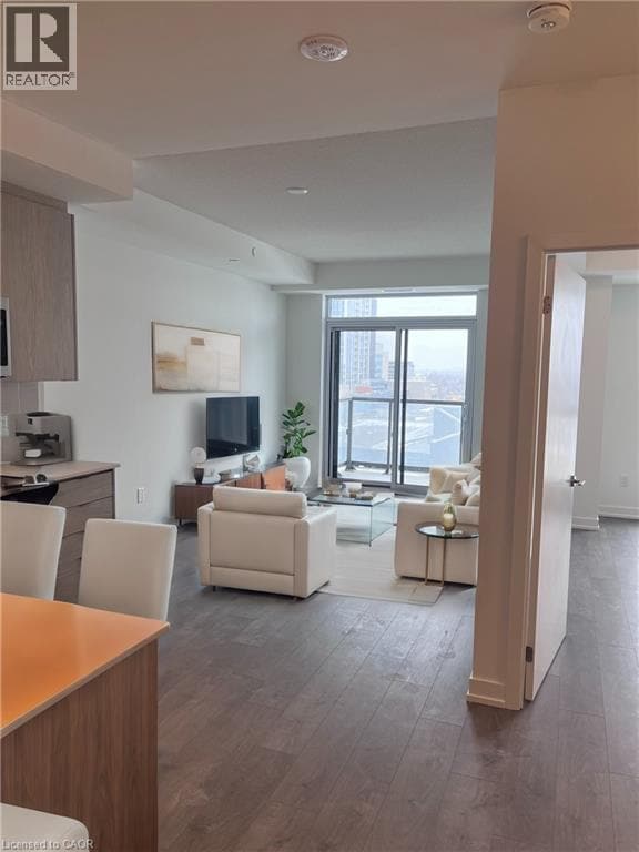 Photo - 55 Duke St W Unit 906