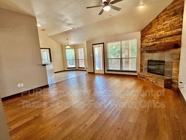 Photo - 629 Madeline Ct