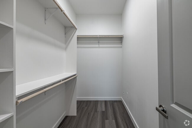 2BR, 2BA - 1,200 SF